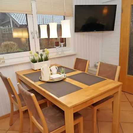 Dom wakacyjny Blockhaus Mit Wintergarten In Strandnaehe Damp