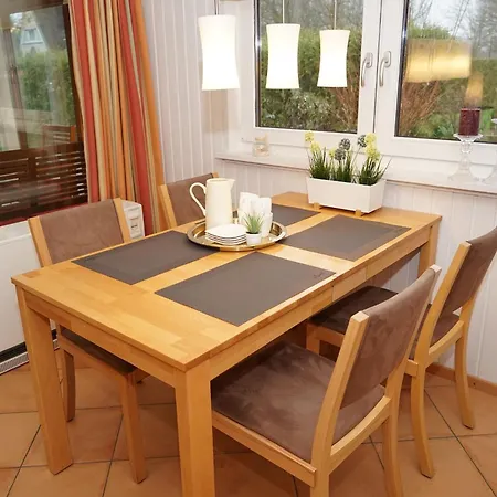 Ferienhaus Blockhaus Mit Wintergarten In Strandnähe